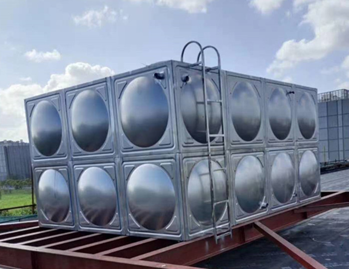 選304不銹鋼水箱和玻璃鋼水箱的區別