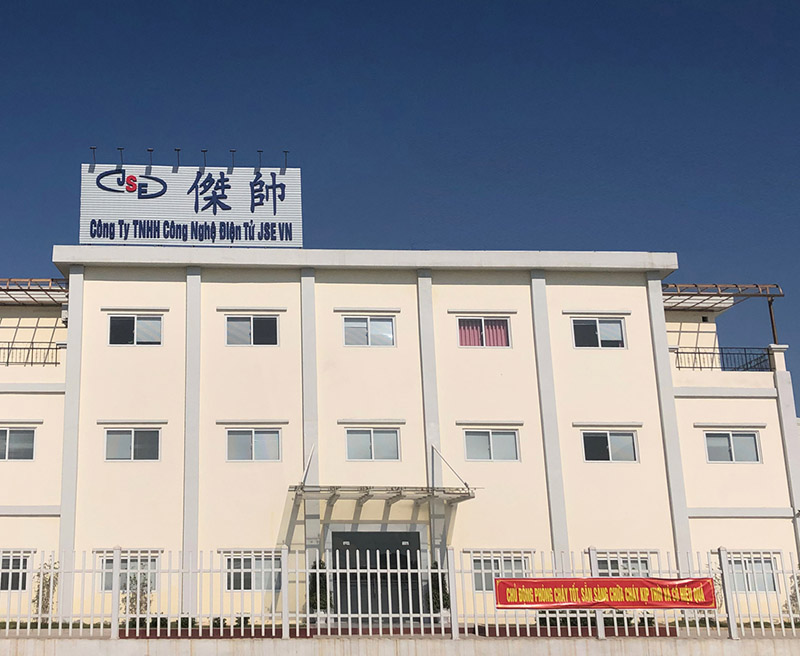 越南杰帥電子有限公司采購我司晉力達2臺大型波峰焊，用于數據線及充電器加工